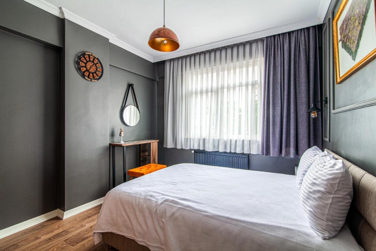 Furnished Flat W Balcony Near Metro In Kartal İstanbul